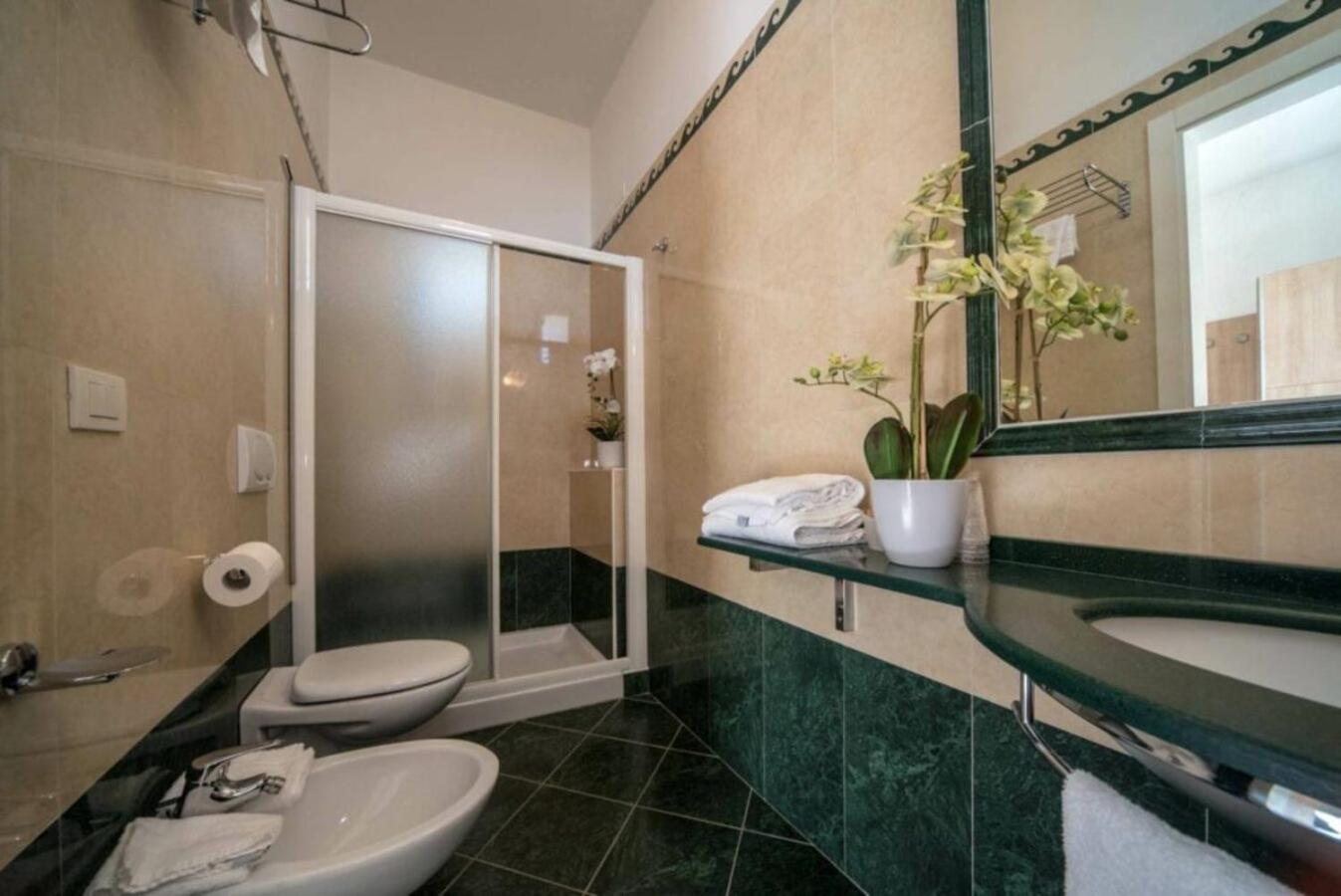 Hotel Bellevue Каттоліка Екстер'єр фото